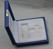 sehr schönes Etui für