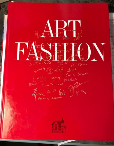 Aus nachlass art - aus, fashion