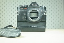 KONICA AUTOREFLEX T4 + Auto