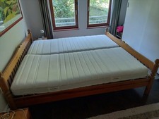 Bett (200x220 cm) mit 2 Lattoflex-Matratzen