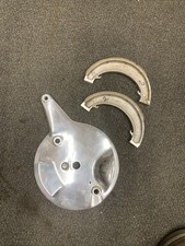 Triumph, Bremsplatte