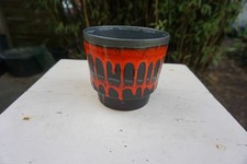 Übertopf fat lava schwarz rot