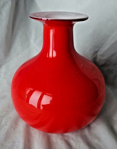 Skandinavische rote holmegaard - skandinavische,