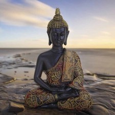 Buddha Statue sitzend in