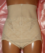 Bequemes MISS MARY OF SWEDEN Miederhöschen * Formhöschen puder geblümt RV Gr. 44