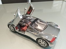 Audi AVUS Quattro 1/18 Revell Chrome
