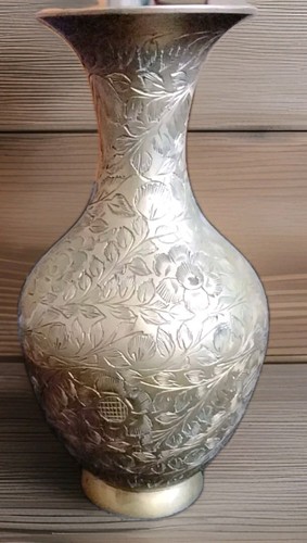 Antik vase aus messing von - aus,