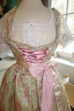 Märchenhaftes Dirndl für