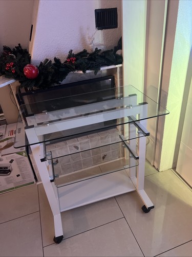 Verkaufe einen computertisch - verkaufe,