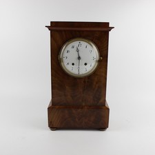 Alte Kaminuhr Pendule Pendeluhr Tischuhr Holzgehäuse mechanisch um 1850 Antik