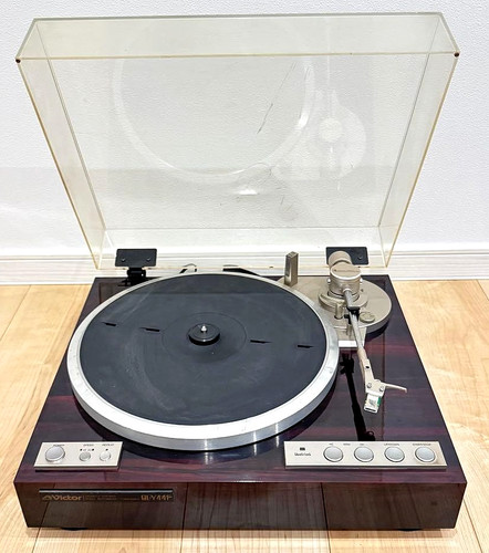 Victor y44f quartz - quartz, direct