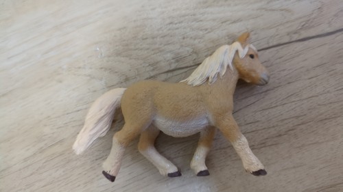 Shetland pony beige 13750 - shetland,