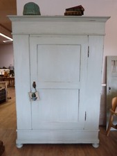 Antiker Weichholzschrank Spätbiedermeier antikgrün ca. 1860