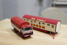 Gerd Siemoneit Circus Zirkus Barum Magirus Zugmaschine mit Mannschaft Wohnwagen
