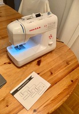 Freiarm-Nähmaschine Dorina 333 (33 Nutz- und Zierstiche für jeden Stoff)