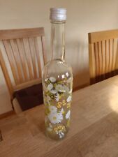 Weinflasche 0,75 l leer mit Margeriten Deko, für Sammler oder zum Befüllen