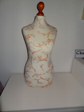 Schneiderbüste / Schneiderpuppe / Dekobüste, gebraucht ohne Ständer