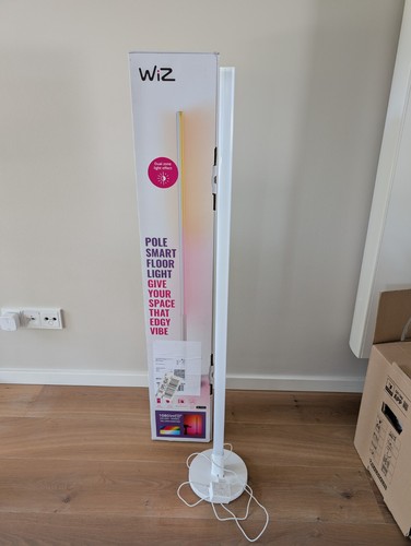 Wiz pole smart floor - pole,