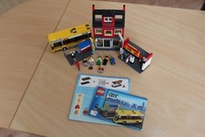 LEGO CITY: Stadtviertel mit Bus (7641)
