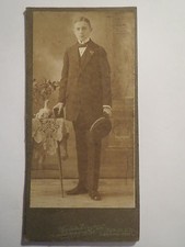 Berlin - stehender Schüler