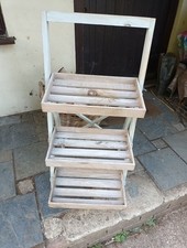 Klappbarer Pflanzenständer