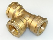 RAUFOSS ISIFLO T-STÜCK 32 MM