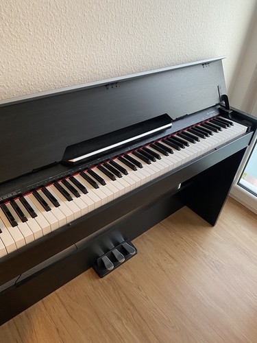 Piano - e,