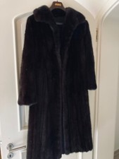 Eleganter Nerzpelzmantel in