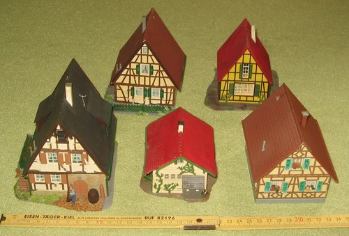 Fachwerkhäuser teils zu - h0, 5
