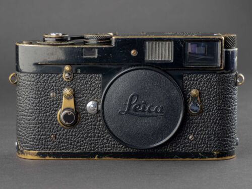Leica black paint aus - paint, 1962