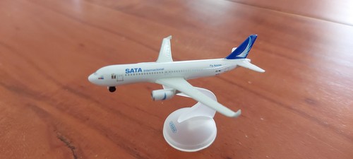 Flugzeugmodell airbus a320 - flugzeugmodell,