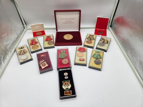 Ddr orden medaillen abzeichen - ddr,