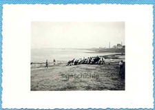 Foto, Übung, ein Pontonboot wird an Land gezogen, bei Kampen, um 1939 !!!