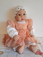 Babypuppe, Spielpuppe, 39 cm, ab 2 Jahre, Stoffkörper, doppelte Kleidung