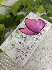 essence Blooming Wings Eyeshadow Palette mit 18 verschiedenen Farben 18g *neu*