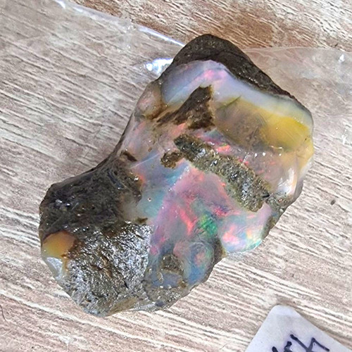 Welo opal roh - roh, 41x27x17mm