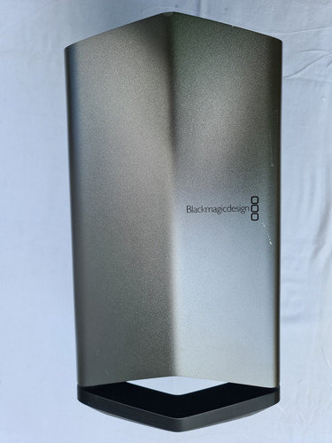 Blackmagic egpu pro radeon - pro,