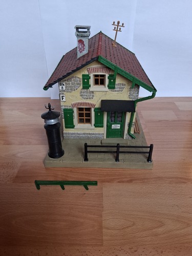 Pola haus bahnhof ähnlich - pola,