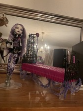 Monster High Spectra Vondergeist+Geisterbett