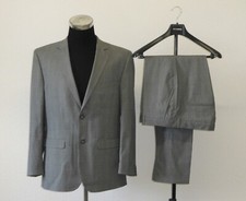 moderner Anzug von Dressmann