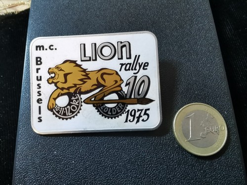 Alte anstecknadel lion - alte,