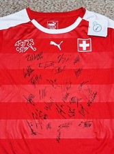 Schweizer Nati Swiss national football team Trikot Autogramm Alisha Lehmann