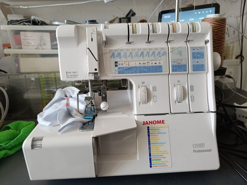 Nähmaschine overlock und - nähmaschine/overlock,