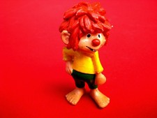 SCHLEICH  PUMUCKL stehend