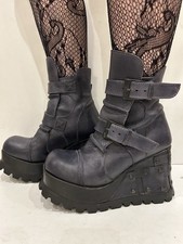 Shellys lila Leder Plateau