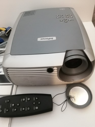 Beamer infocus auch für - infocus,