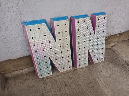 Buchstabe vintage - n,
