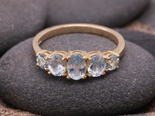 9ct Gelbgold Blauer Topas
