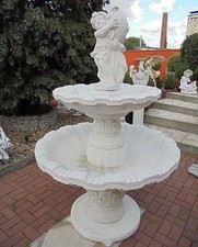 Brunnen mit Figur, 194 cm