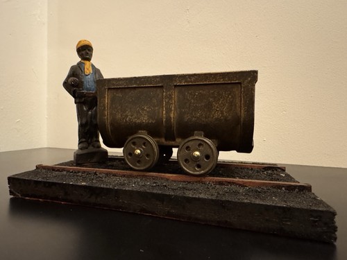Bergbau lore mit hauer - bergbau,